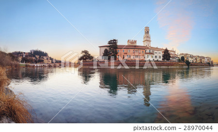 Old Verona town, view on river Old Verona town, view on river 28970044