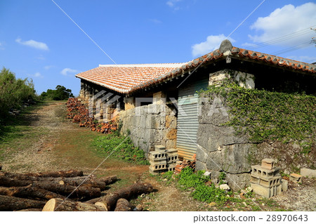 Yachimu-no-Sato · 8 (Yomitan village in Nakagado-gun, Okinawa Prefecture) 28970643