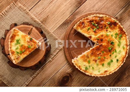 Traditional french pie with bacon and cheese  28971005