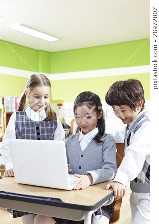 Elementary schoolchild Elementary schoolchild 28972007