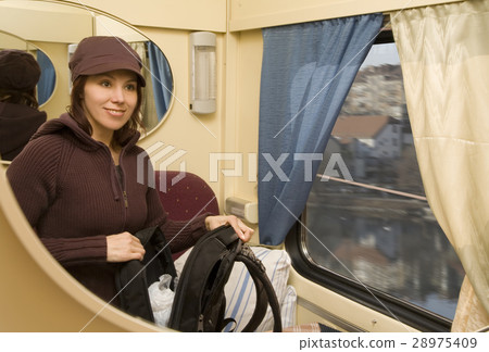 Young woman travel 28975409