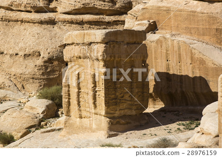 Ancient abandoned rock city of Petra in Jordan tou Ancient abandoned rock city of Petra in Jordan tou 28976159