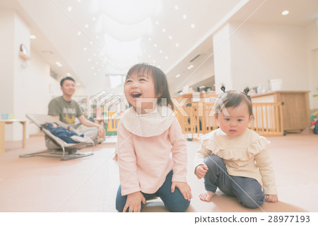 enjoy oneself, play, playful 28977193