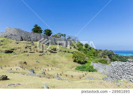 Okinawa _ Nakijin castle where you can see the sea Okinawa _ Nakijin castle where you can see the sea 28981893