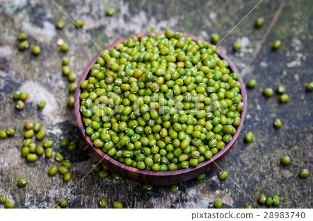 Mung bean, green moong dal in wooden bowl. 28983740