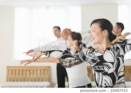 Ballroom dancing  28987432