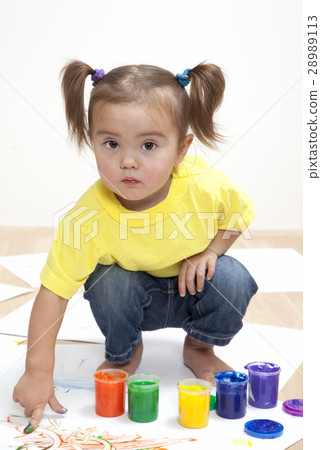 Little baby painting Little baby painting 28989113