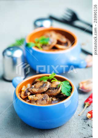 mushrooms mushrooms 28990116