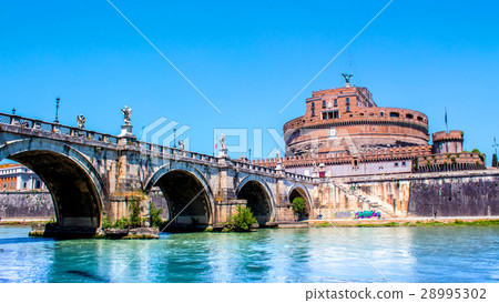 view of Castel Sant'Angelo in Rome, Italy 28995302