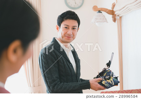 女兒節 準備 爸爸 28996584
