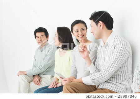 Men and women chatting 28997846