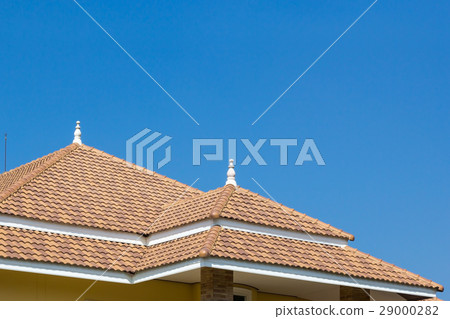 building a new roof of home 29000282