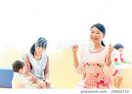 年輕的女士，育兒專業攝影合作：RYOZAN PARK大塚 29008724