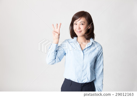 OL人像·中女（白背） 29012163