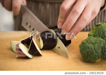 茄子 29013639