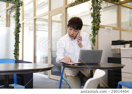 Co-working shared space freelance 29014404