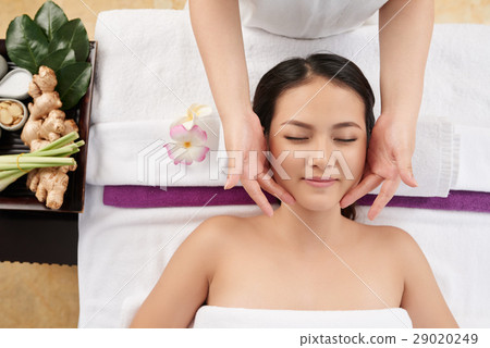 Lifting massage 29020249