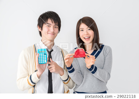 Couple savings 29022118