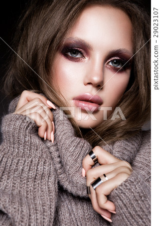 Smoky Eyes Make up. Glamour Lady Portrait. Smoky Eyes Make up. Glamour Lady Portrait. 29023107