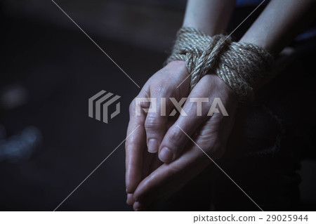 Trapped victim unable using her hands 29025944