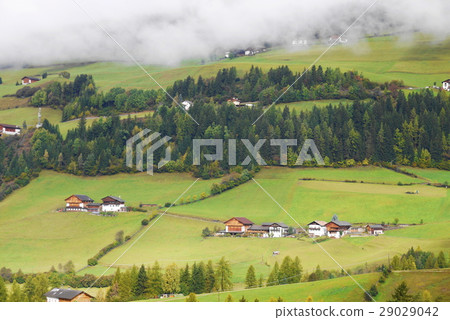 聖馬達萊娜聖瑪達戴娜村 29029042