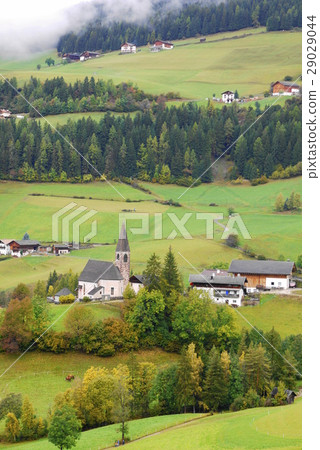 聖馬達萊娜聖馬達萊娜村聖馬達萊娜教堂 聖馬達萊娜聖馬達萊娜村聖馬達萊娜教堂 29029044