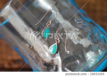 琉球玻璃綠松石鉤形耳環、天然石耳環 29031095