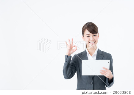 Business woman (tablet) 29033808