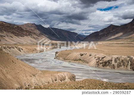 Landscape view along Manali-Leh high way in India  29039287