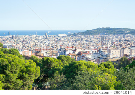 Walking around Park Guell in Barcelona Walking around Park Guell in Barcelona 29041014