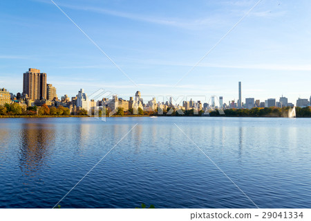 Midtown from central park reservoir 29041334