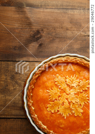 Traditional american homemade pumpkin pie 29046772