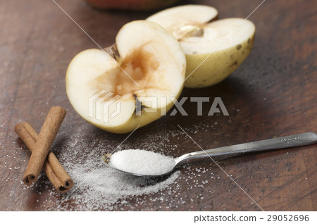 apples preparing for baking 29052696