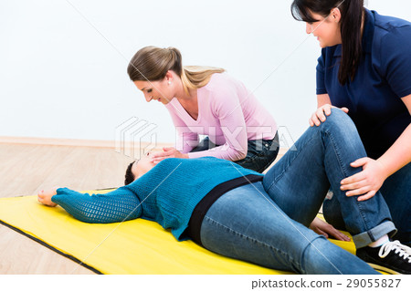 Women in first aid class training 29055827