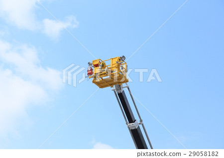 Aerial work vehicle and blue sky basket disaster drill Aerial work vehicle and blue sky basket disaster drill 29058182
