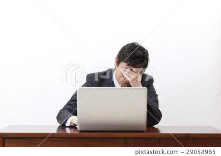 一個累了的商人 一個累了的商人 29058965