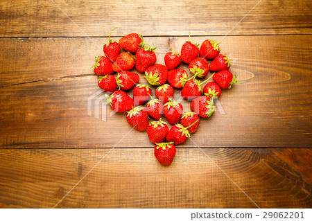 Fresh strawberries 29062201