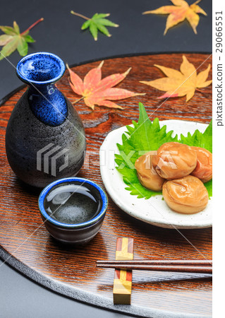 日本酒和醃梅 29066551