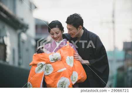 shrine visit, baby, infant 29066721