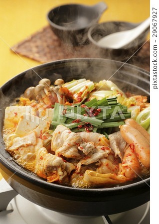 kimchi hot pot  29067927