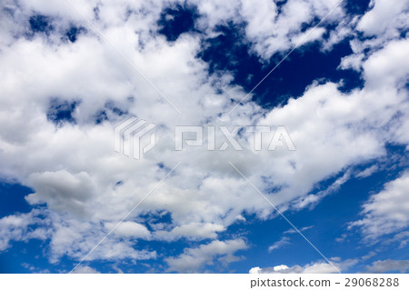 clouds in the blue sky 29068288