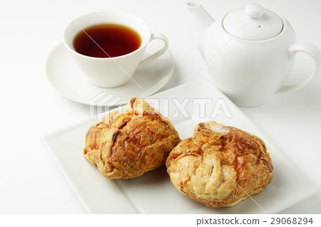 Cream puff Cream puff 29068294