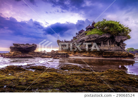 Tanah Lot water temple in Bali. Bali landmark 29068524