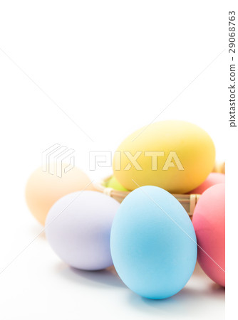 Easter egg on white Easter egg on white 29068763