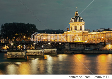 River Seine River Seine 29069415