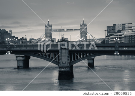London cityscape London cityscape 29069835
