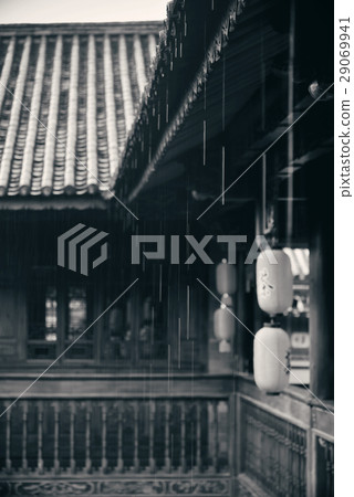 Bai style architecture 29069941