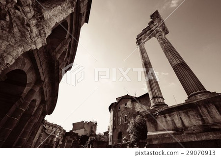 Marcellos Theatre, Rome, architecture 29070913