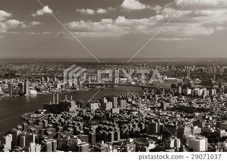 New York City 29071037