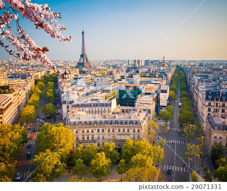 图库照片: paris at spring